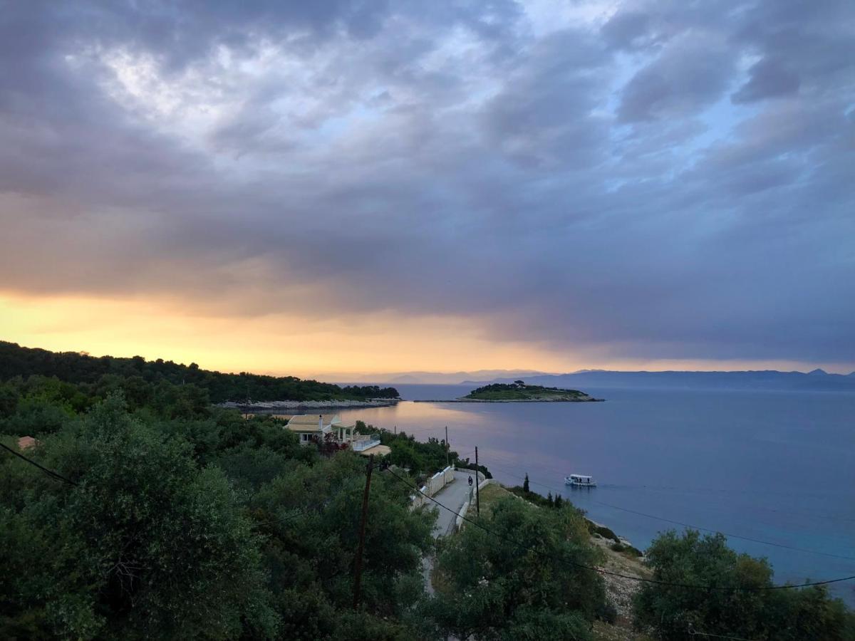 Villa Avgerini Paxos Gaios Luaran gambar