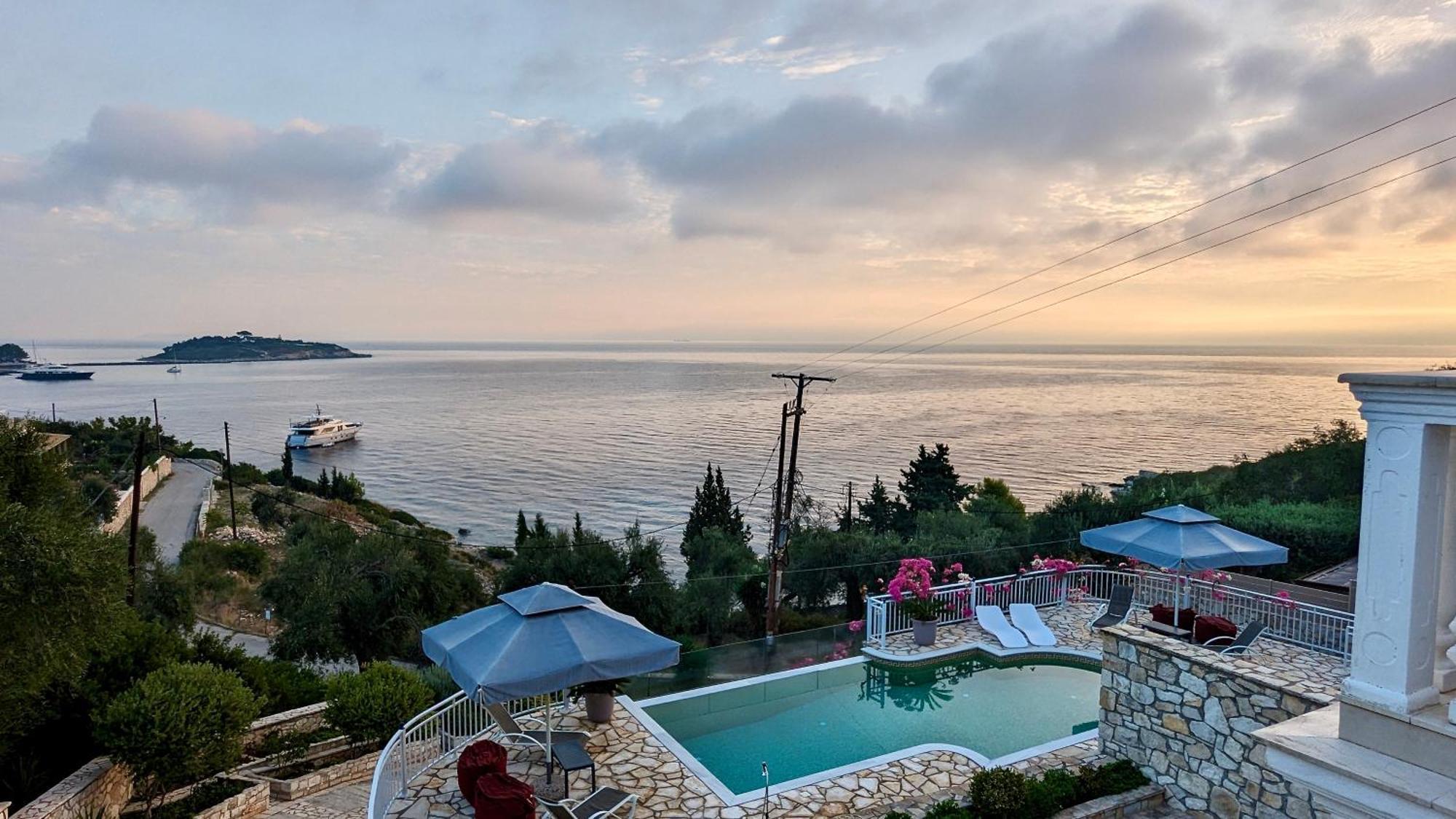Villa Avgerini Paxos Gaios Luaran gambar